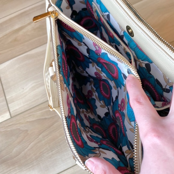 NWOT Francesca’s Collection Tan Purse with Many Pockets - Picture 14 of 16